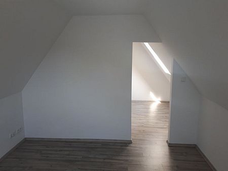 Großzügige Maisonettewohnung zu vermieten - Foto 3