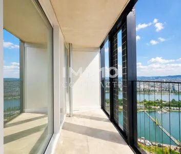 Urban Luxury Studio in 33. Etage mit 10sqm Loggia: DC2 Tower - Photo 2