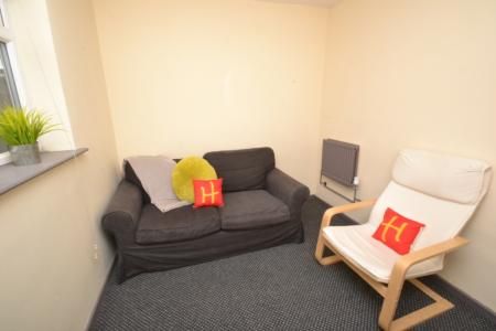 Johnson Road, Lenton, Nottingham, NG7 - Photo 2