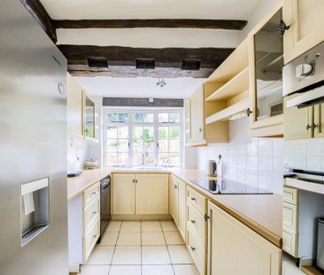 3 bedroom detached house to rent - Photo 4