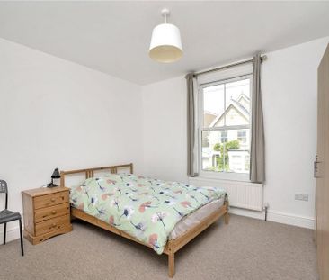 3 bedroom detached house to rent - Photo 2