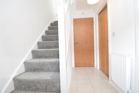 Carnforth Avenue, Wakefield - Photo 3
