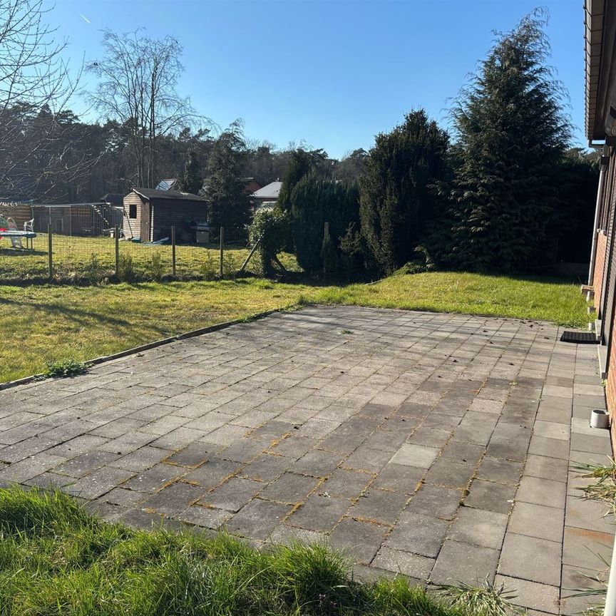 TE HUUR: Vrijstaande woning met 2 slaapkamers en tuin in Heusden! - Photo 1