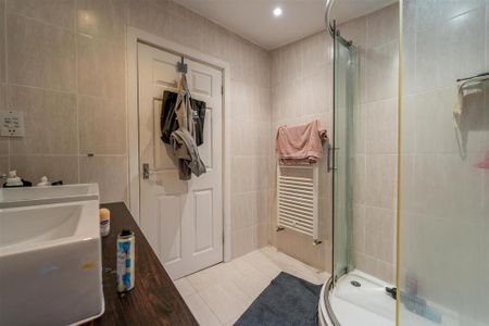 4 bedroom house to rent - Photo 2