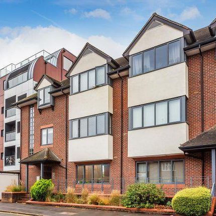 Lavender Park Road, West Byfleet - 1 bedroomProperty for lettings - Seymours - Photo 1