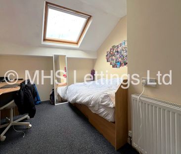 8 Bedroom Mid Terraced House for rent in Regent Park Avenue - Photo 5
