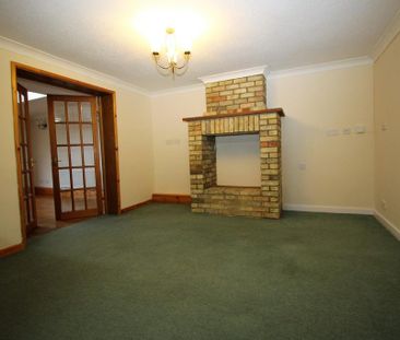 3 bedroom detached house to rent - Photo 2