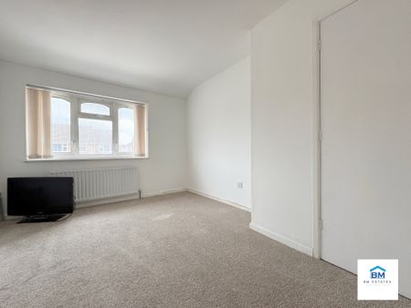 3 Bedroom Semi Detached - Photo 3