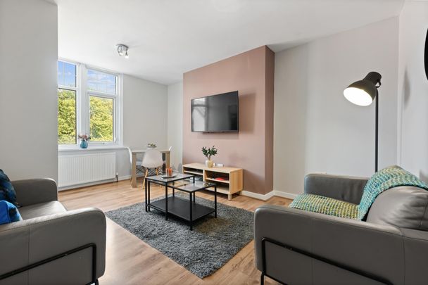 16 HEADINGLEY LANE Leeds - LS6 2AS - Photo 1