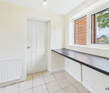 Vicarage Drive, Stramshall, Uttoxeter ST14 5DL - Photo 5