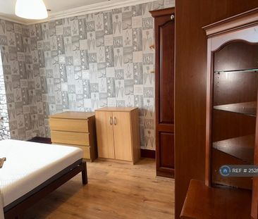 3 bedroom terraced house to rent - Photo 6