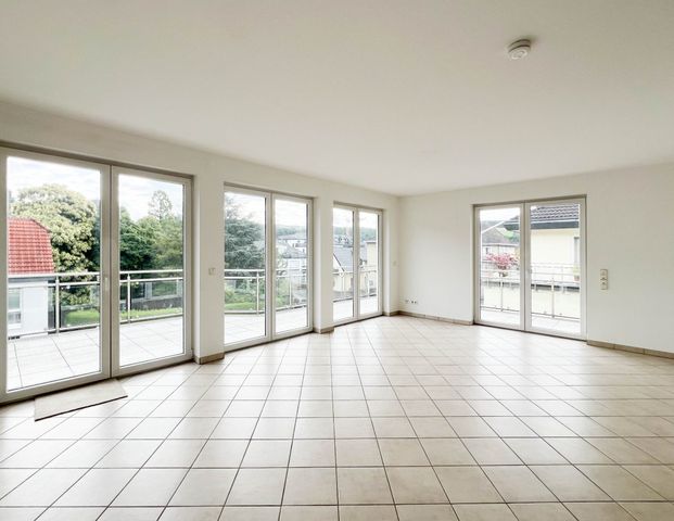 Ruhig, hell, großzügig! Maisonettewohnung im Herzen von Overath. - Foto 1