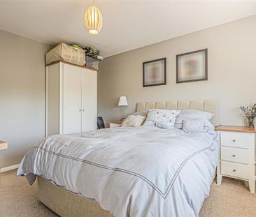 2 bedroom semi-detached house to rent - Photo 5