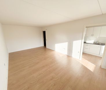 Lys og dejlig 2-værelses lejlighed med terrasse - Photo 6