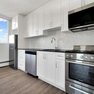 Pendrell Apartments - Photo 2