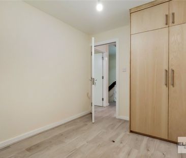 Summers Close, HA9, Wembley - Photo 3