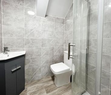 3 bedroom flat to rent - Photo 1