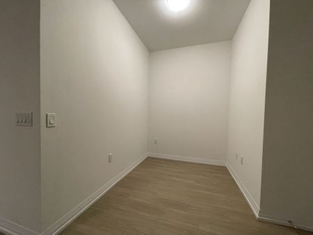 For Lease - 50 Dunfield Avenue Unit# 514, Toronto, Ontario - Photo 4