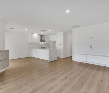 3 Bedroom Home In Great Location - Photo 2