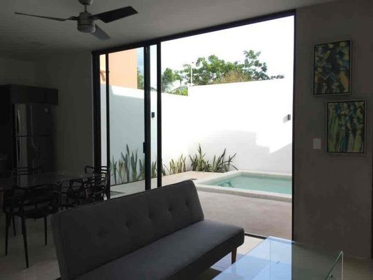 Townhouse amueblado en Benito Juarez Norte. - Photo 1