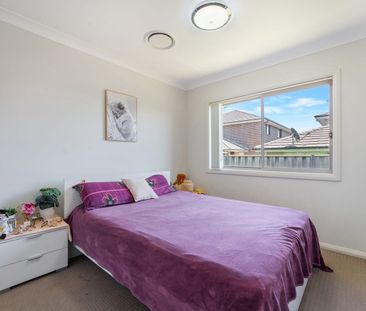 Modern Four Bedroom Family Home! - Photo 6