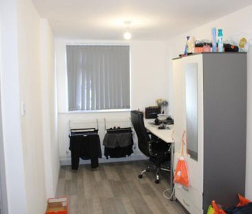 4 bedroom house to rent - Photo 2