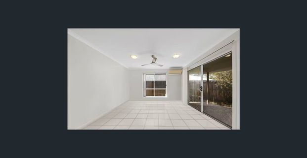 MODERN THREE BEDROOM FAMILY HOME - Photo 1