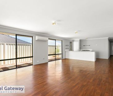 3 Pynsent Lane, CANNING VALE WA 6155 - Photo 4