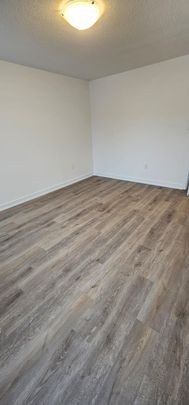 For Lease - 27 Lyall Stokes Circle, East Gwillimbury, Ontario - Photo 1