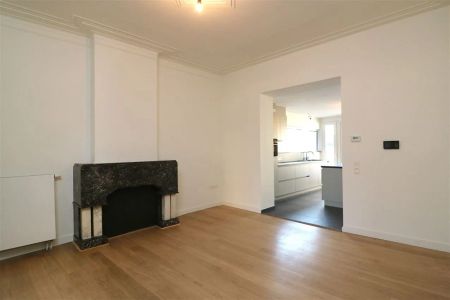 Vernieuwde, karatervolle woning met 4 slpk nabij station te Zichem - Photo 4