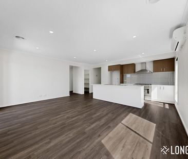Four Bedroom Family Home with Modern Kitchen and Outdoor Entertaining - Photo 2