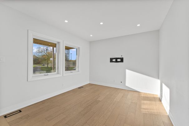 For Lease - 99 Twenty Sixth Street Unit# Main, Toronto, Ontario - Photo 1