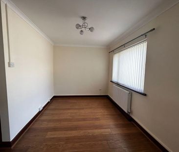 3 bedroom detached house to rent - Photo 2