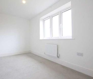 Langley Grove, Twyning, GL20 - Photo 1