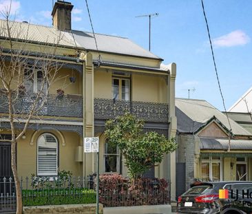 Fresh Interiors & Urban Convenience in Prime Newtown Location - Photo 5