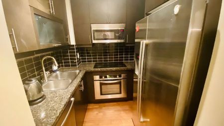 For Lease - 35 Balmuto Street Unit# 1708, Toronto, Ontario - Photo 3