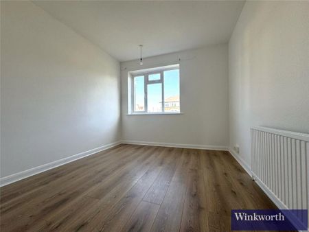 2 bedroom ground floor flat to rent - Photo 3