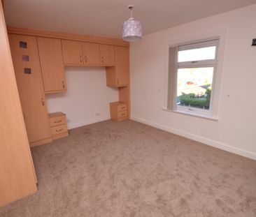 2 Bedroom Terraced House - Photo 6