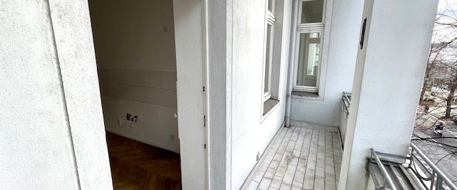 großzügige 1-Zimmer Wohnung im charmanten Altbaustil! - Photo 1
