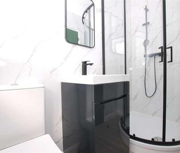 Woodside Road, Guildford, Surrey, GU2 - Photo 4