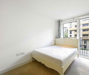 3 bedroom flat to rent - Photo 2