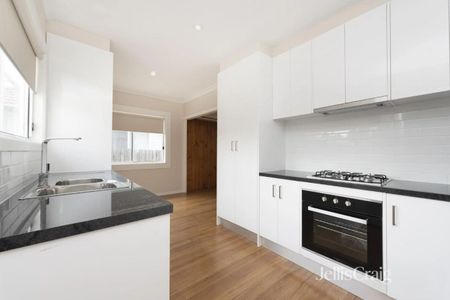 61 Fourth Avenue, Altona North VIC 3025 - House For Rent | Domain - Photo 5