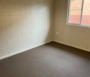 5/13 Adams Street, Queanbeyan - Photo 2