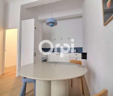 Appartement 3 pièces 43m2 MARSEILLE 7EME 1 045 euros - Photo 3