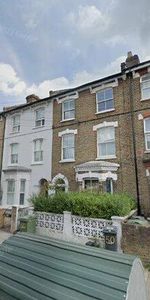 3 Bed Flat, Brixton, SW4 - Photo 4