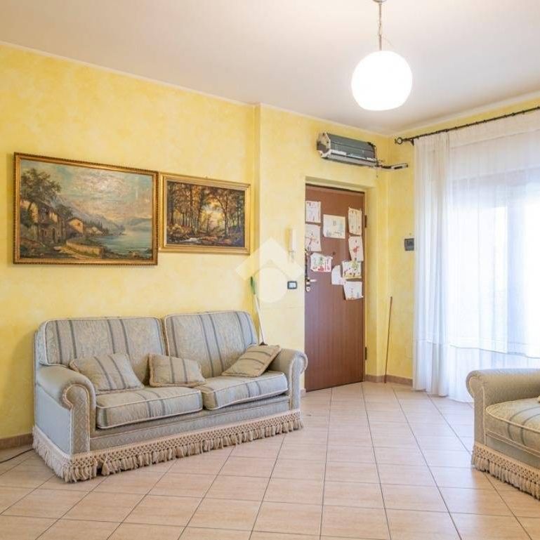 Quadrilocale largo Alfredo Iacoboni 15, Rieti - Foto 1
