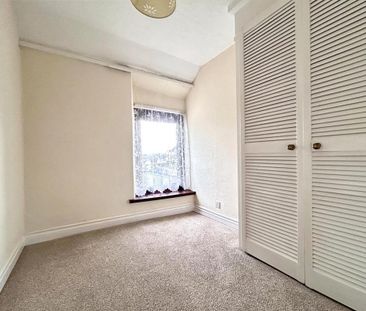 3 bedroom terraced house to rent - Photo 6