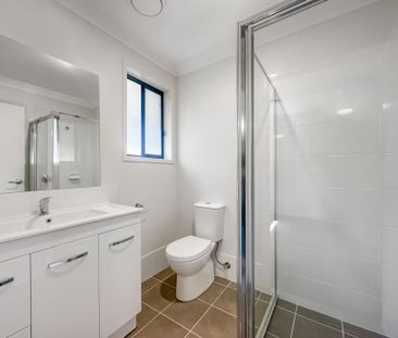 Stunning Brand New Family Home - Photo 1