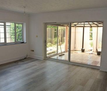 4 bedroom semi-detached house to rent - Photo 1