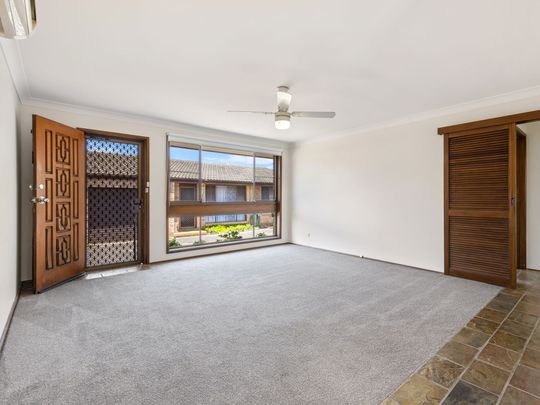 Two Bedroom Home in Toukley! - Photo 1